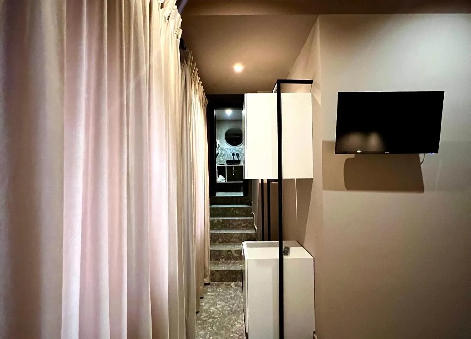 Rex Hotel Boutique 티라나 0*,  알바니아