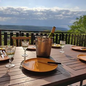https://chez-sam.hotels-rhonealpes.com